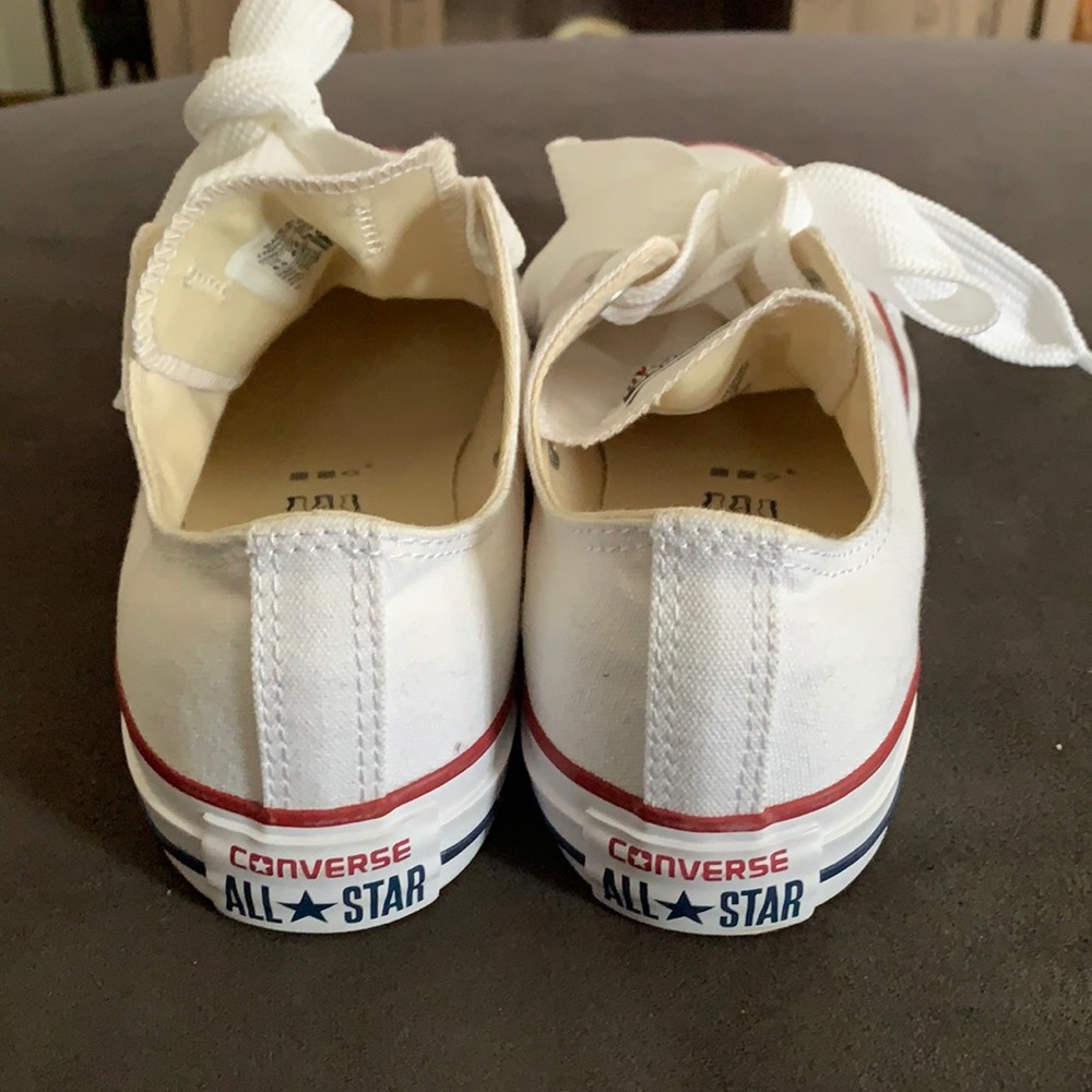 Converse 8.5 white brand new tennis shoes